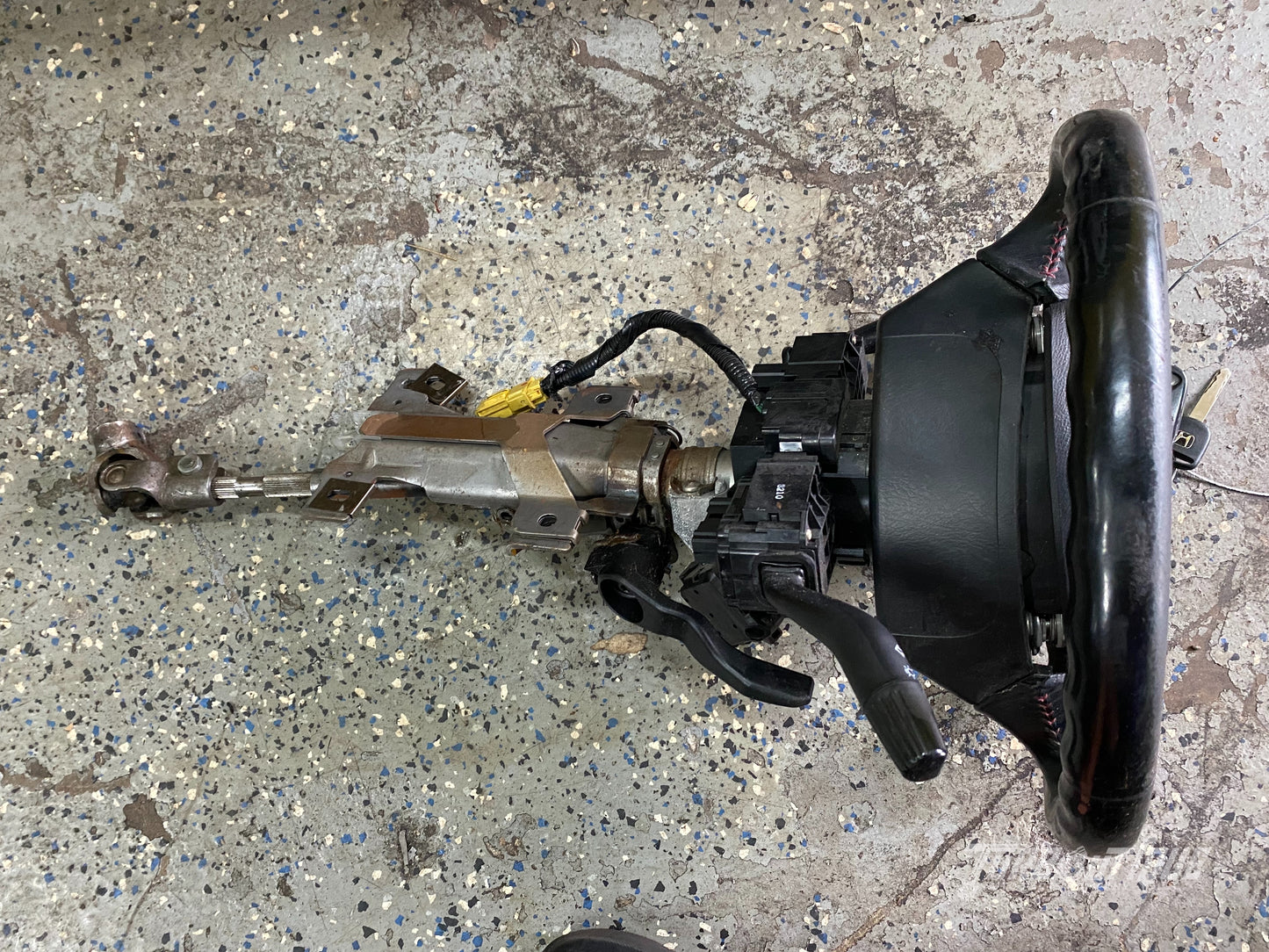 02-05 Honda Civic Si EP3 Hatchback Steering Column and Wheel with Keys